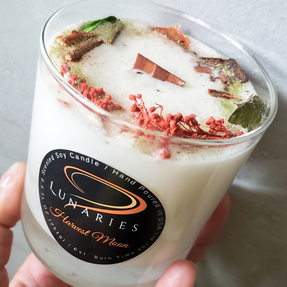 Apple Cinnamon Soy Wax Candle w/ Wood Wick and Botanicals - Picture 6 of 16